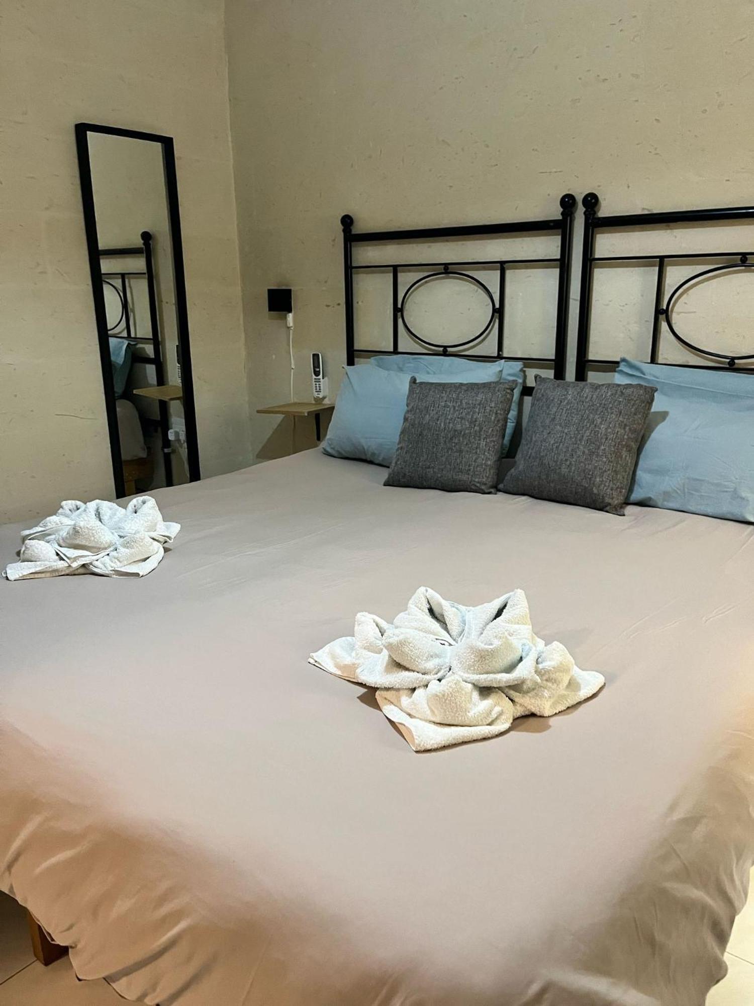 Mayflower Flat, Flat 12 St. Paul's Bay Dış mekan fotoğraf